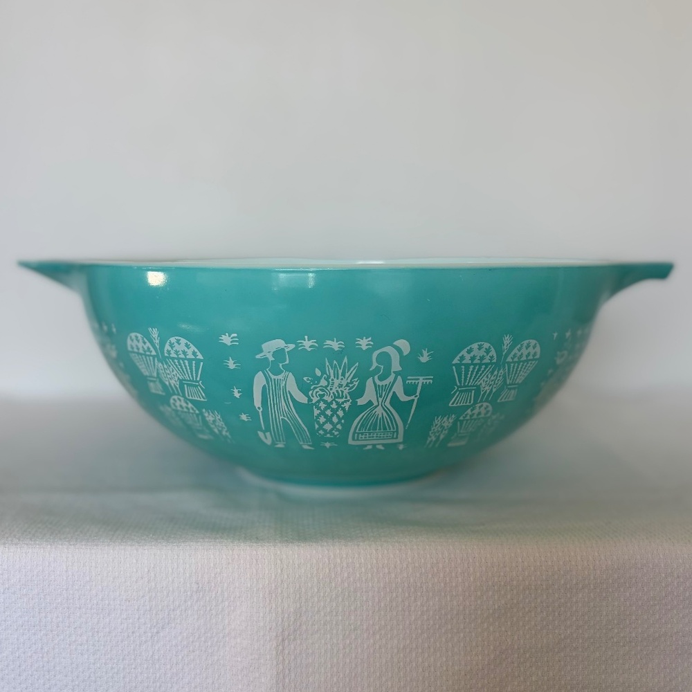 Vintage PYREX 444 Large 4 QT Amish Butterprint Cinderella Mixing Bowl - Picture 3 of 12